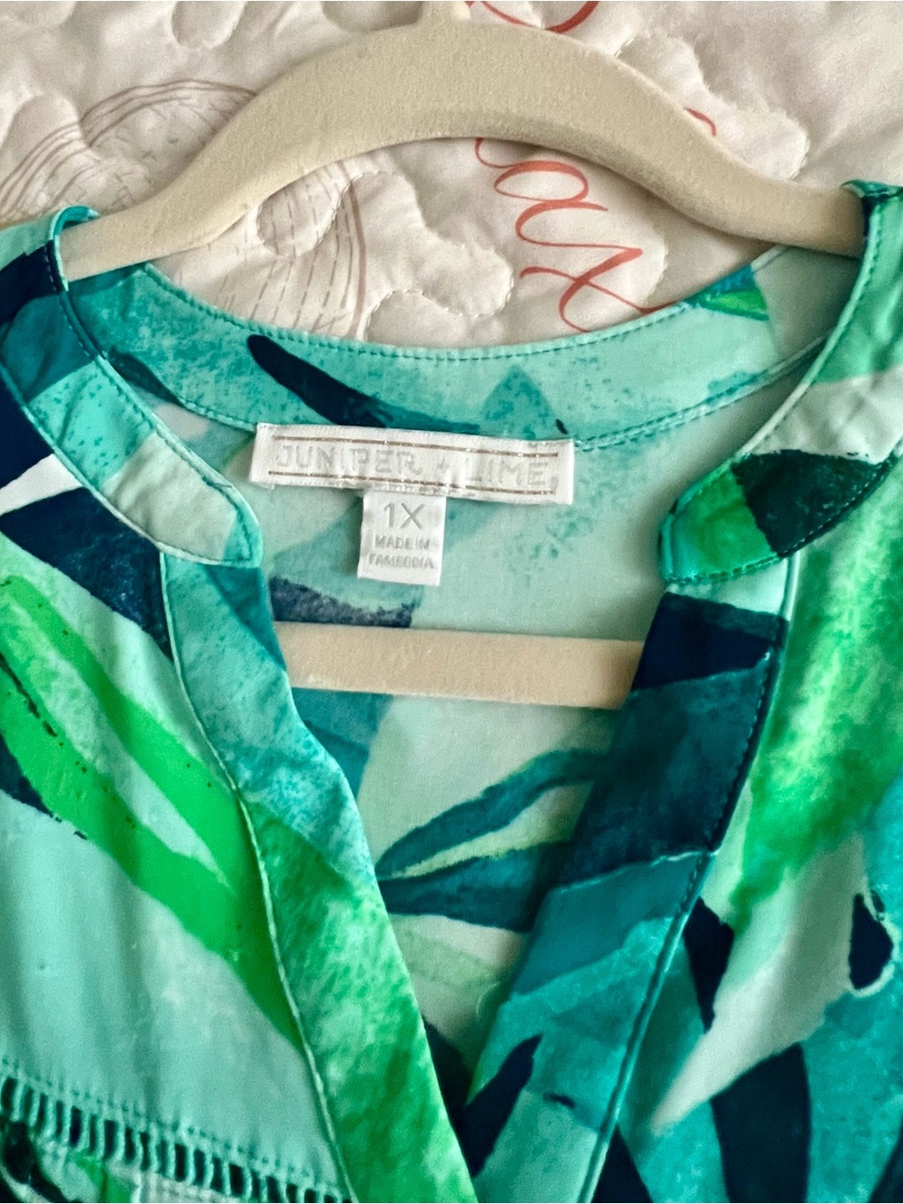 Juniper & Lime Teal Green Printed Camisole